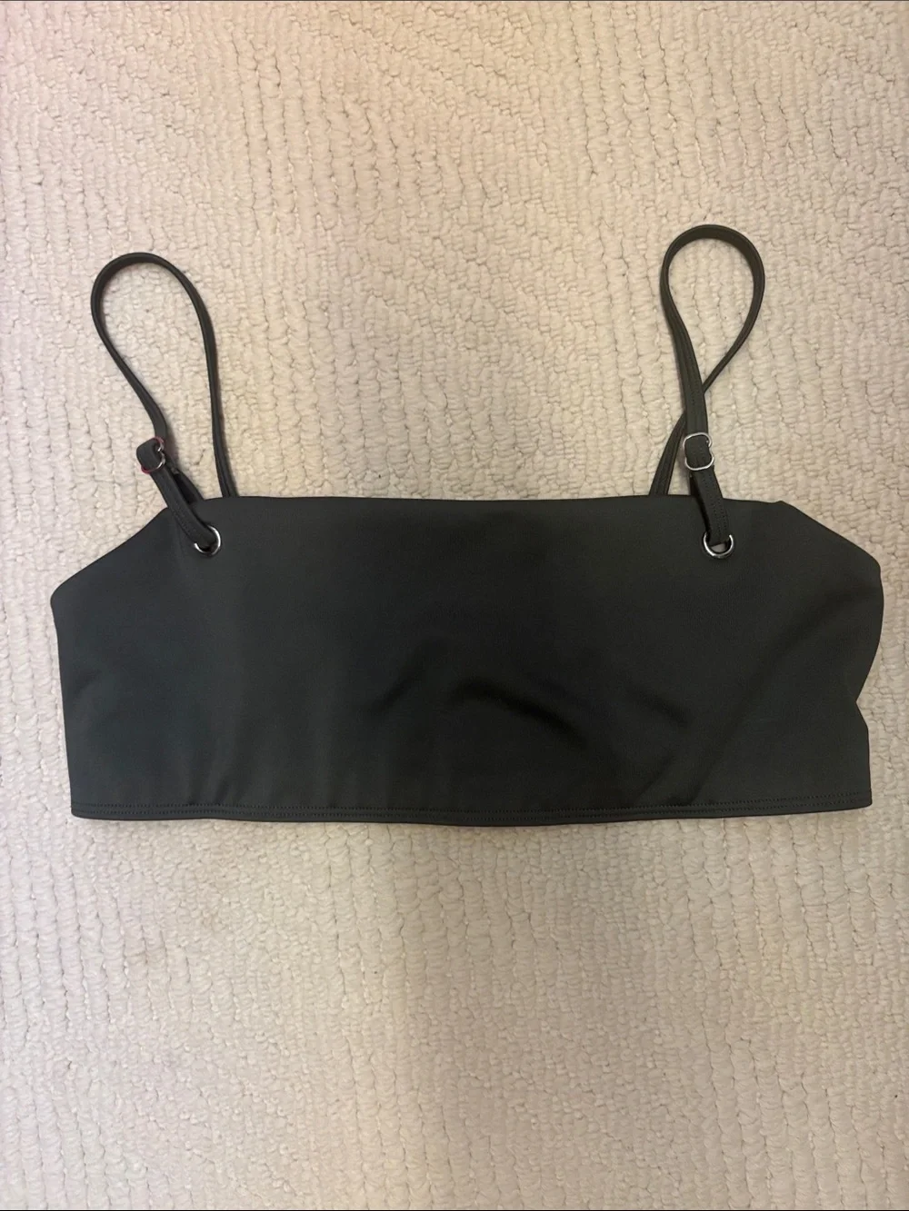 Alo yoga thrill seeker bra dark cactus medium